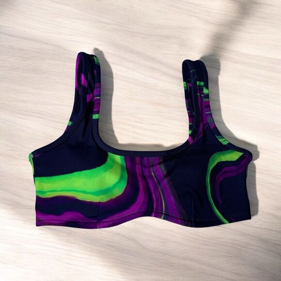 NWT Fabletics Rivka Medium Impact Sports Bra XS/4 - Picture 1 of 3